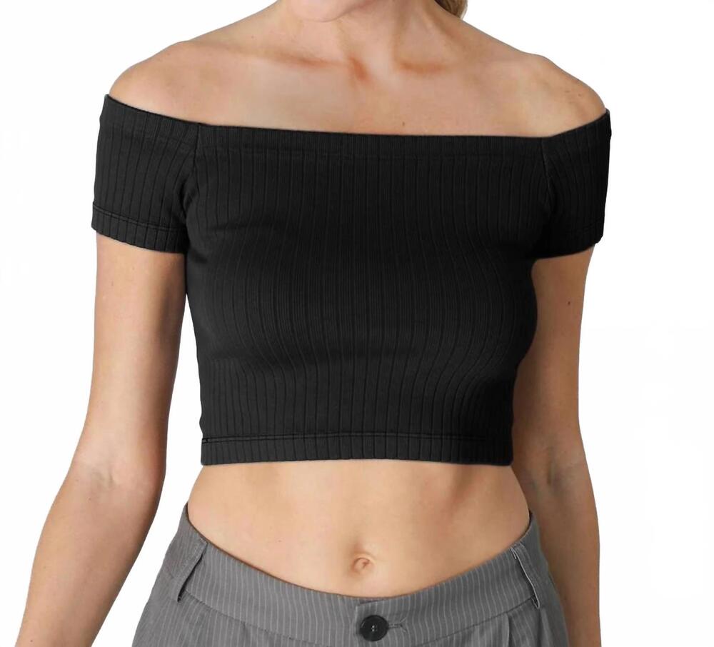 NEW NIKIBIKI off shoulder crop top in black